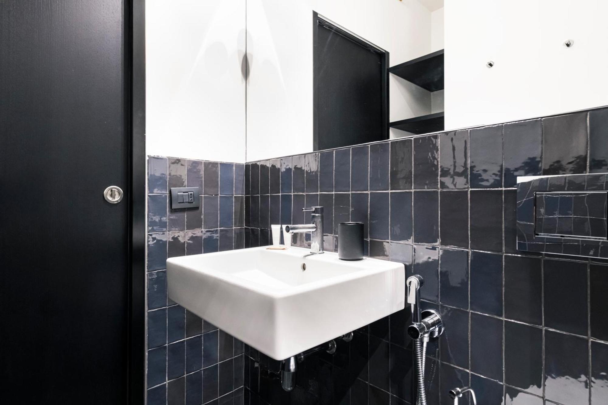 Easylife - Elegante Monolocale In Corso Magenta Apartment Милано Екстериор снимка